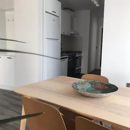 Modern Near Beach In Apartman *